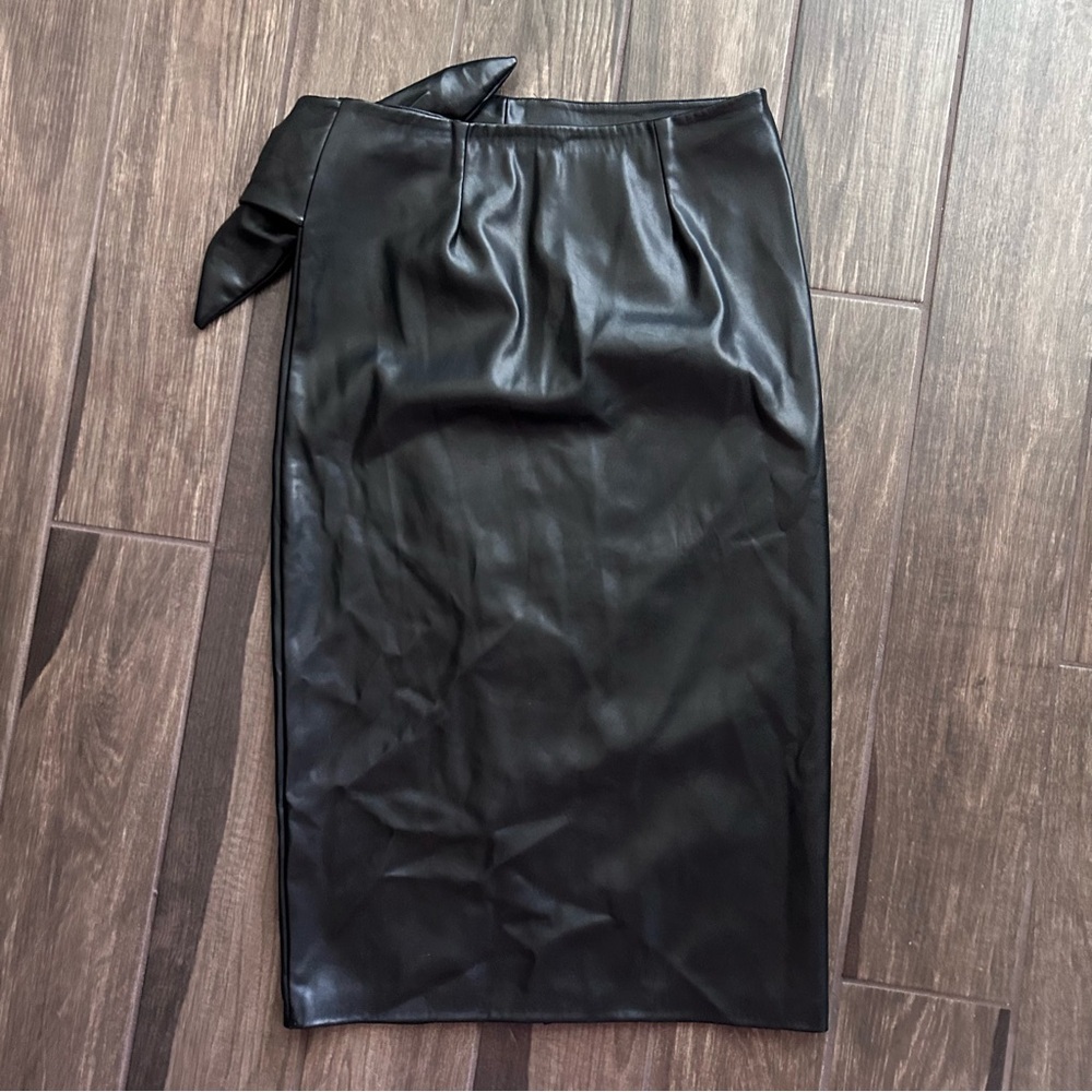 Enza Costa Faux Leather Wrap Midi Skirt in Black Sz L - Picture 5 of 7